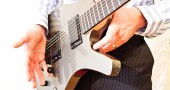 practice-muting-guitar